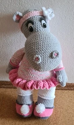 Kuscheltier,Handarbeit, Häkelarbeit, Gehäkeltes Nilpferd / Hipo in Rosa - Bild 1 von 2