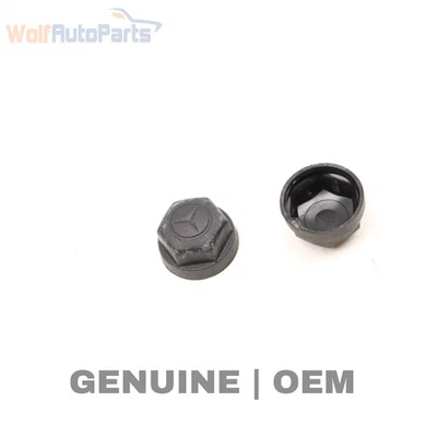 2019 MERCEDES-BENZ AMG GT 53 — ДВЕРНОЙ БОЛТ НА ПЕТЛЕ / винтовая крышка (2) 0009877945 - Изображение 1 из 3