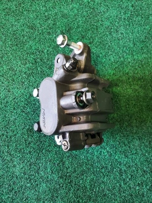 Pinça de freio dianteira sombra Honda VT750C 2004 - Imagem 1 de 4