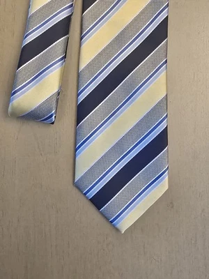 Croft & Barrow men's necktie, featuring a striped pattern in yellow and blue - Image 1 of 3