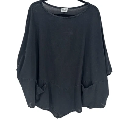 Blusa Oh My Gauze Kitty de gran tamaño negra talla única ver medidas para ajuste Foto 1 de 4