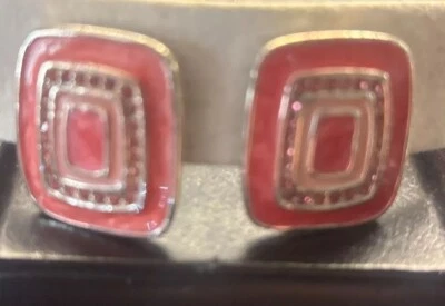 💎Brincos femininos com clipe retangular esmaltado rosa tom prata tom rosa - Imagem 1 de 4