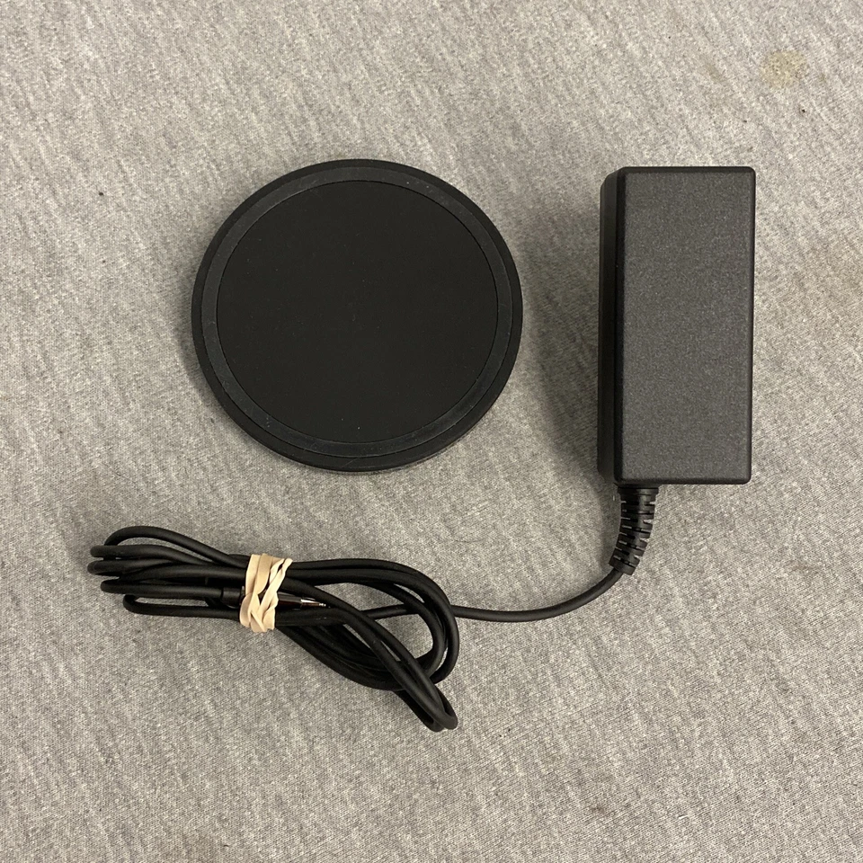 Almohadilla de carga inalámbrica redonda Belkin Boost Up 7,5 W iQ para iPhone F7U054 Foto 1 de 4