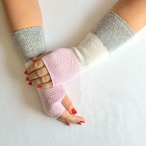 Handmade, knitted 100% cashmere arm warmers - Picture 1 of 5