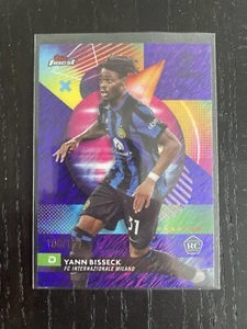 2023-24 Finest UEFA Competitions Purple Shimmer Refractor /199 Yann Bisseck RC - Bild 1 von 2