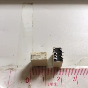 10 Stück G6J-2FL-Y 5VDC Signalrelais 8Pin NEU - Bild 1 von 1
