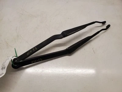 Lexus SC300, Par de Braços Limpador Esquerdo + Direito, 1992-2000, 85221-24080, 85211-24080 - Imagem 1 de 4