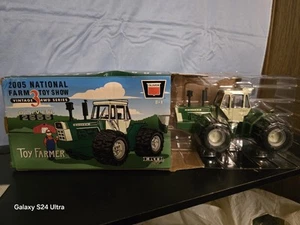 ERTL Oliver 2655 4WD Tractor 1/64 Scale 2005 National Farm Toy Show - Picture 1 of 7