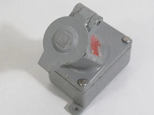 Hubbell UGR0C-15231 Killark Quick Wire Acceptor 15A 125VAC 3W 2P USED - Picture 1 of 3