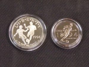 1994 US MINT WORLD CUP 1994 DOLLAR & HALF DOLLAR .999 SILVER COINS W/ COA - Picture 1 of 6