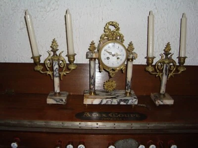 Dessus de cheminée Pendule +ses porte bougies pendule de la C.A.E.P.H.du 19ème - Photo 1/4