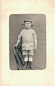 C.P.A PHOTO D'ENFANT AVEC JOUET - Picture 1 of 1