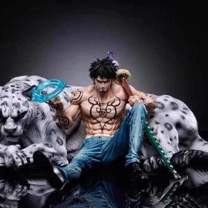 Figuras de una pieza de la ley de Trafalgar Bt Bear Monster Trafalgar D. Ley del agua con caja - Imagen 1 de 17