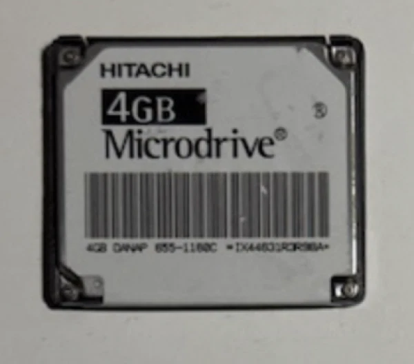 Hitachi 4 GB HMS360606D5CF00 Microdrive (0A40272) - Image 1 of 1