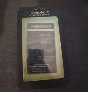 GradedGuard PSA Graded Card Case Guard Protector PYTHON Edizione Limitata - Foto 1 di 2