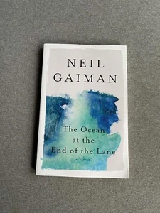 The Ocean at the End of the Lane: A Novel Paperback - Imagen 1 de 11