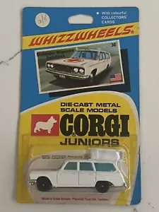 CORGI JUNIORS 30 STUDEBAKER WAGONAIRE AMBULANCE, WHIZZWHEELS, V NEAR MINT CARD. - Picture 1 of 7