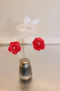 Mini Salt Shaker Resin Flowers - Picture 1 of 1