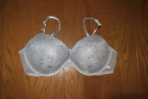 38C ❤️ Victoria's Secret BH PUSH UP PADS PERFEKT SPITZE - GEBLÜMT SILBER BEQUEM - weich - Bild 1 von 5
