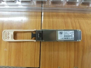 Genuine Cisco QSFP-100G-SR4-S 10-3142-02 100GBASE-SR4 V02 - Picture 1 of 2
