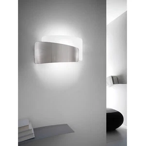 Fabas Luce Applique da parete in metallo con diffusore in vetro dal design moder - Foto 1 di 4