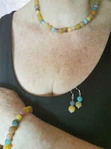 Gemstone necklace, frosted agate necklace bracelet and free earrings - Picture 1 of 2