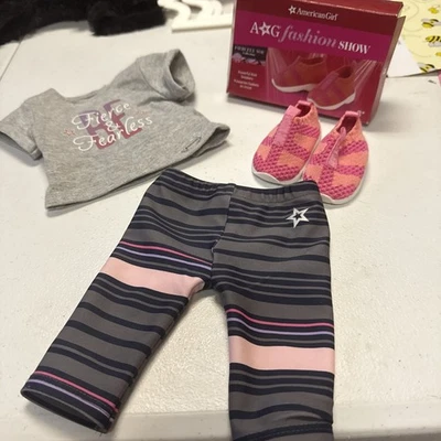 Boneca American Girl roupa de ioga feroz com tênis NOVO - Imagem 1 de 4