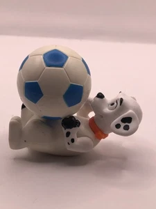 Disney/McDonald's 101 Dálmatas Cachorro Azul Pelota de Fútbol en Vientre Cuello Rojo - Imagen 1 de 5