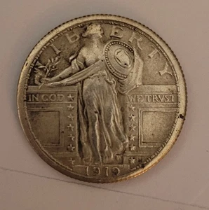 1919 Standing Liberty Quarter 25c - Picture 1 of 3