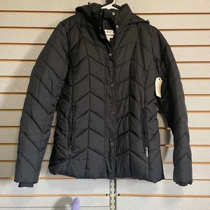 St. John's Bay Black Puffer Jacket Womens Medium Hooded Quilted Coat - Picture 1 of 7