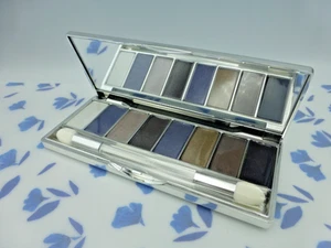 Clinique Limited Edition Eye Shadow 8 Pan Palette. Wear Everywhere Blues. New - Picture 1 of 14