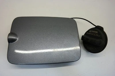 Kia Sorento 2005 puerta de llenado de combustible gris Foto 1 de 4