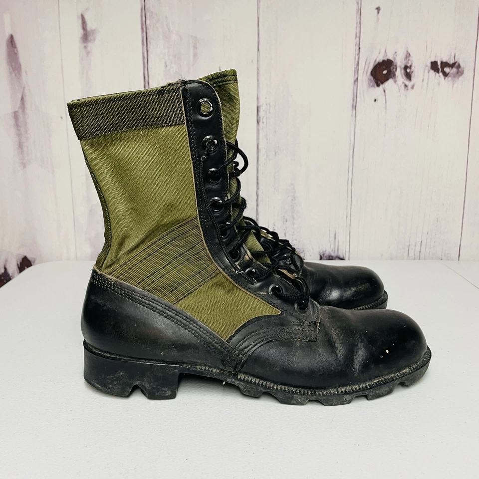 Vintage 1960s Green Black Bata Combat Boots 8N Vietnam Era - Image 1 of 4