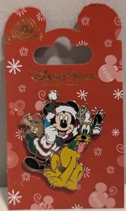 Disney Parks Pin Trading Mickey and Pluto in Santa and Reindeer Outfits 2015 - Bild 1 von 2