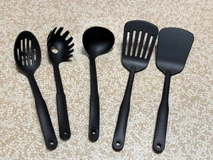 Nylon Kochutensilien Werkzeuge Pasta Gabel Schlitz Löffel Spatel Schöpfkelle - Bild 1 von 7