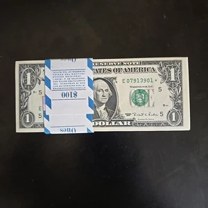 (Pack of 100) $1 1995 E Richmond Virginia Star Note BEP Strap Consecutive - Picture 1 of 3