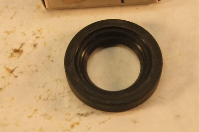 Sello de entrada de transmisión 4 velocidades para DATSUN B110 1200 B210 210 32113-H3100 Foto 1 de 3