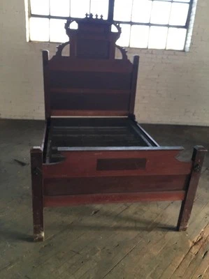 Victorian-1800's Aesthetic-3/4 Size Bed-Stickle Estate-Chestnut St Bowling Green - Image 1 of 4
