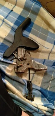 2011 CHRYSLER 200 EMERGENCY BRAKE HANDLE 1DL47DX9AD - Изображение 1 из 4