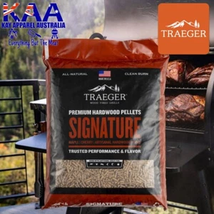TRAEGER SIGNATURE BLEND BBQ WOOD PELLETS 9KG - Picture 1 of 3