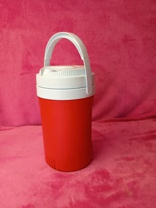 New Rubbermaid Model 1591 , 2 Litre ,Made In USA Cooler Water Jug Red Vintage - Picture 1 of 13