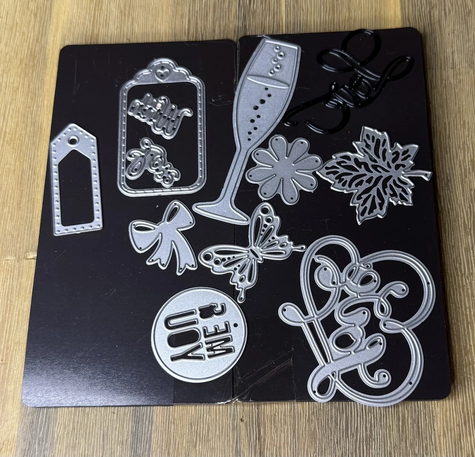 RANDOM DIE CUTTING Set. 12 Pieces + Free Gift😃Free Shipping🥳 - image 1 of 1