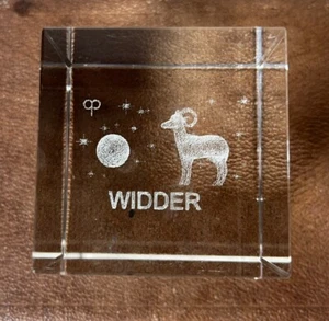 3D Sternzeichen Widder Kristallglas / Laser Glas Würfel 4,5 cm Geschenk - Bild 1 von 3