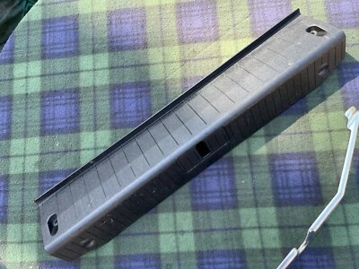 Cubierta de cierre de umbral de maletero Mercedes-Benz CL550 C216 W216 Foto 1 de 4