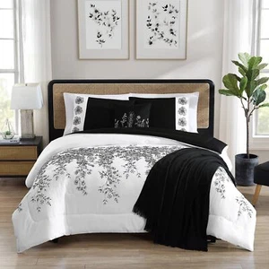Mainstays 88546 5-Piece White and Black Embroidered Comforter Set, Full/Queen - Picture 1 of 3