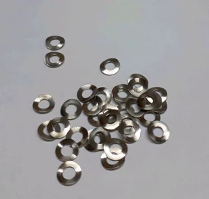 10 x Titanium Grade 2 Scheiben DIN 137 A M2,5 / Washers DIN 137 A M2.5 - Picture 1 of 1