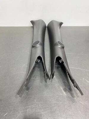 Ford Mustang GT 2016 interior OEM par de molduras de pilar usado Foto 1 de 4