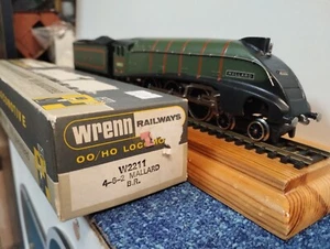 Wrenn Railways W2211 4-6-2 A4 Pacific BR Green MALLARD. - Picture 1 of 6