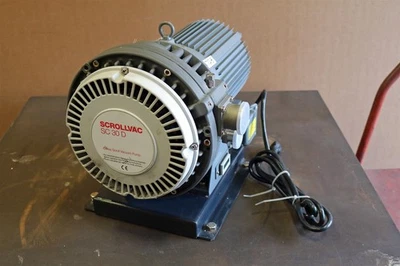 Bomba de vacío Leybold Scrollvac SC 30 D 120 VCA monofásica, pocas horas  Foto 1 de 4