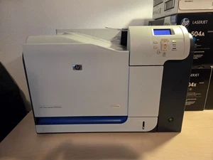 HP Color Laser Jet  CP3525dn   mit viel Extras - Bild 1 von 6